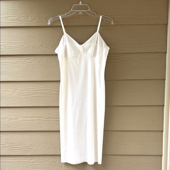 Vanity Fair Other - Vintage Vanity Fair Full Slip Off White Nylon Lace Made in USA Size 34 L